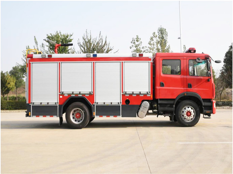 國六7噸東風D9泡沫消防車